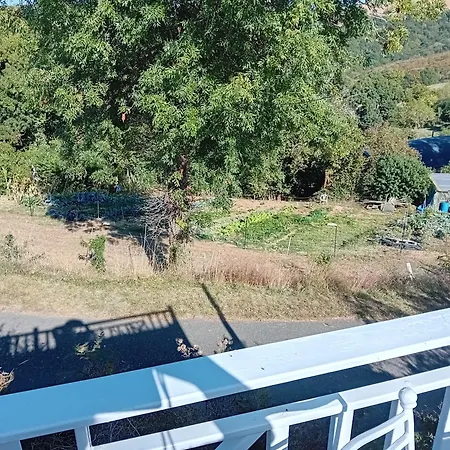 Roupillon A Janet Vakantiehuis Curvalle