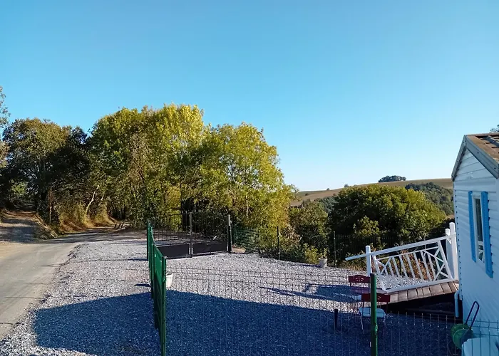 Roupillon A Janet Сasa de vacaciones *