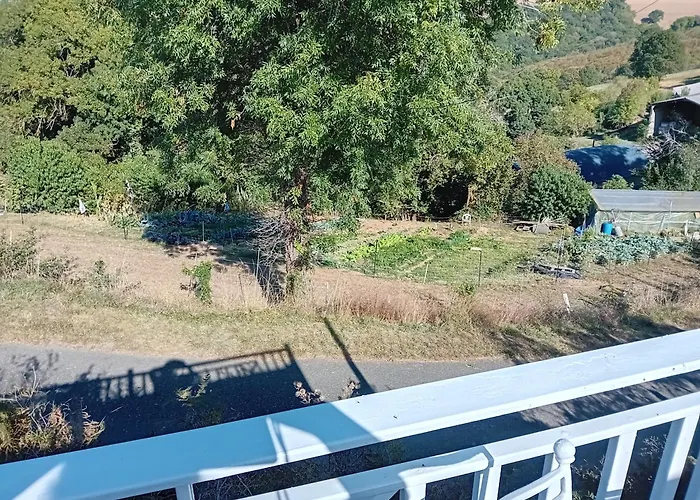 Roupillon A Janet Сasa de vacaciones Curvalle